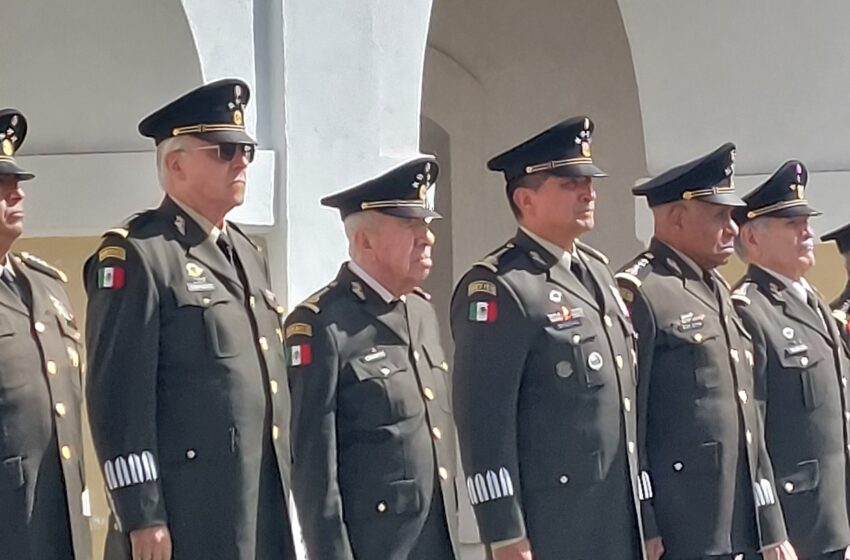  Reaparecen generales Galván y Cienfuegos en evento de la Sedena