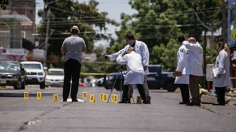  Estrategia de seguridad redujo homicidios en 17 % y feminicidios en 29 %: AMLO