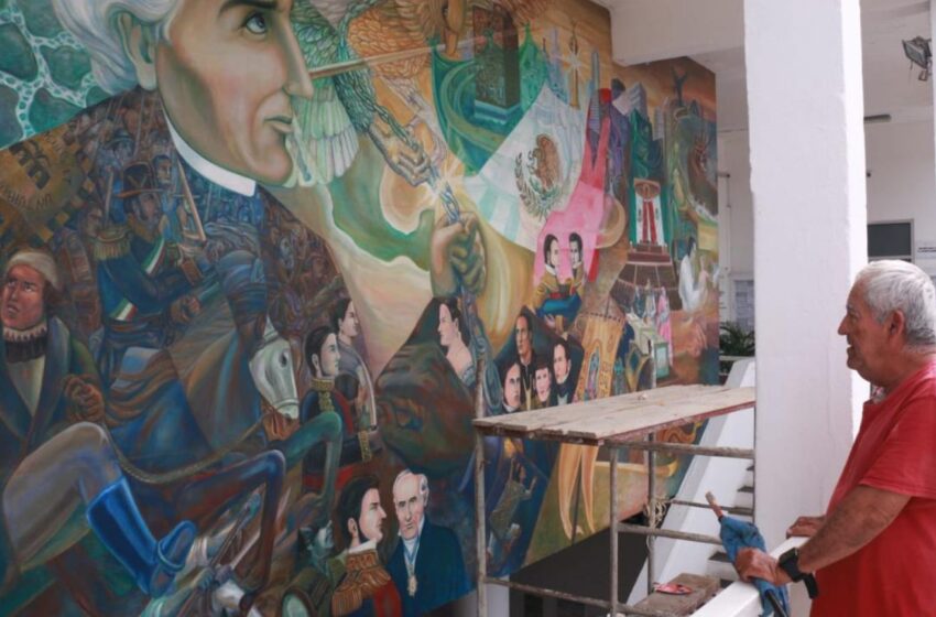  Restauran mural de Palacio: ‘Visualización de Hidalgo al Tercer Milenio’