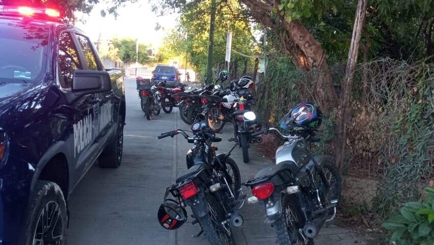  Exhortan a menores de edad de Badiraguato a no conducir autos o motos; buscan prevenir accidentes