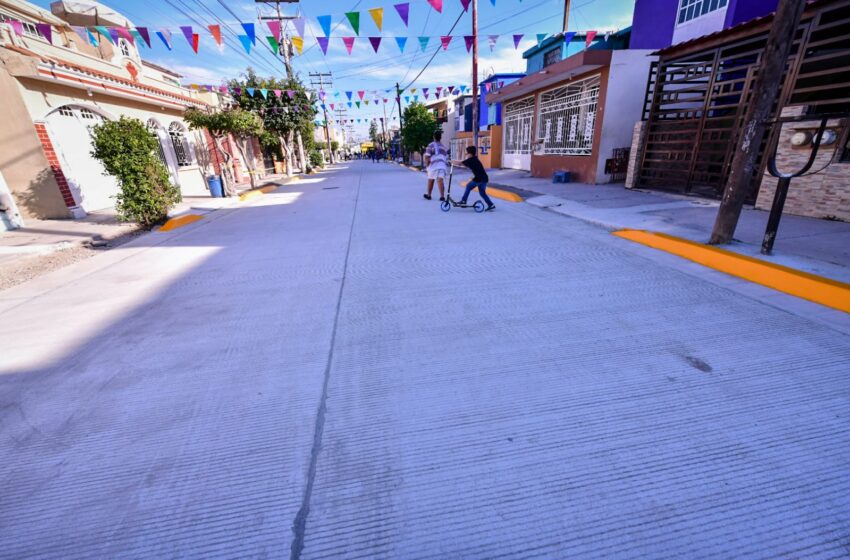  Fueron escuchados los vecinos del Jabalíes y estrenaron pavimentación en Mazatlán
