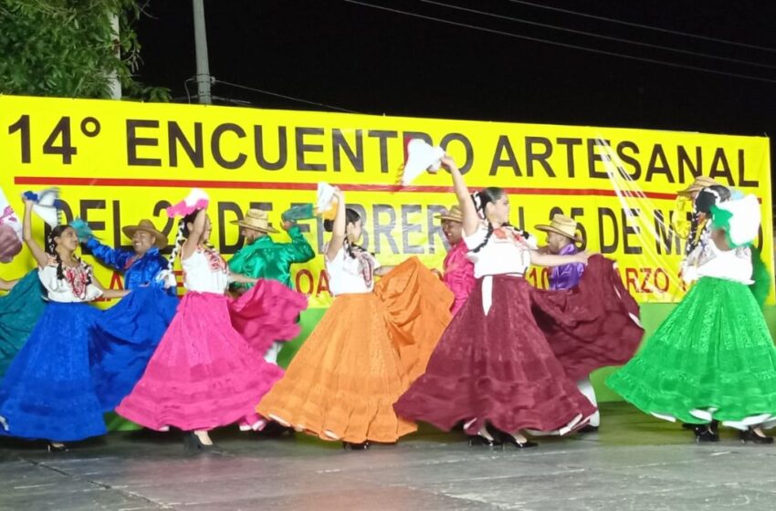  Traen un trozo de Oaxaca hasta Mazatlán: la Guelaguetza 