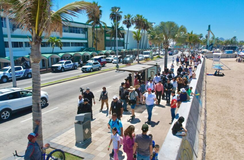 Tramos del malecón de Mazatlán fueron cerrados para que bandas toquen durante la noche