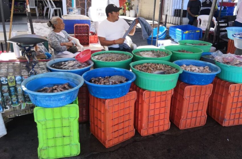  ¡Bendito aguachile! Changueras mantienen sus ventas al 70% en Mazatlán 