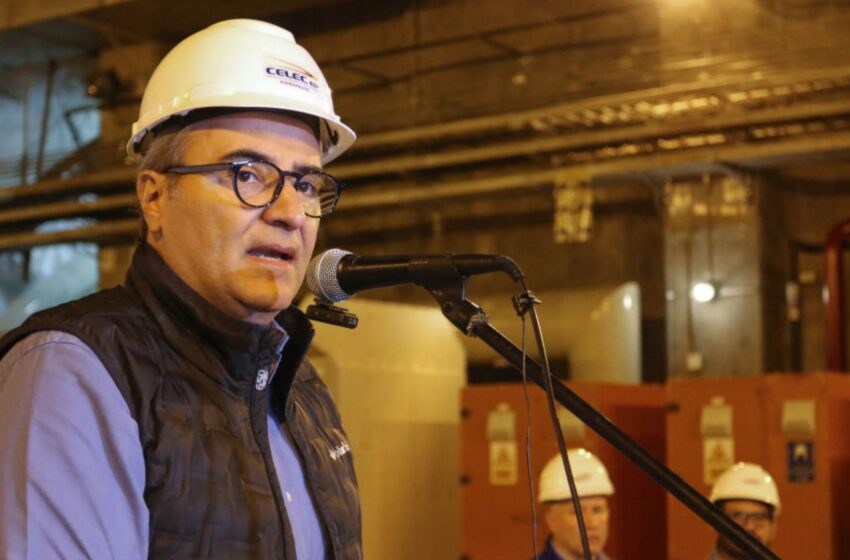  Renuncia el ministro de Energía y Minas de Ecuador en medio de grave crisis por apagones