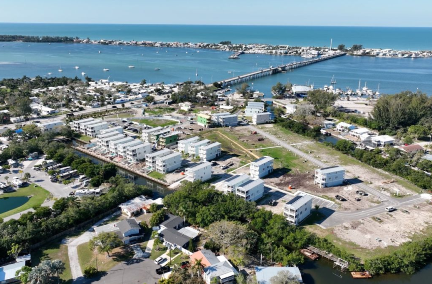  Las casas de esta comunidad en Florida están hechas a prueba de huracanes, como Helene y Milton