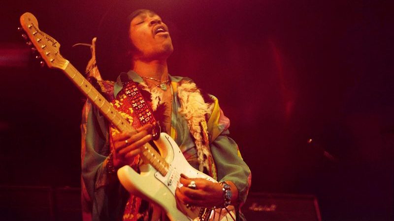  Subastarán canciones inéditas de Jimi Hendrix, facturas de tintorería y recibos de pago