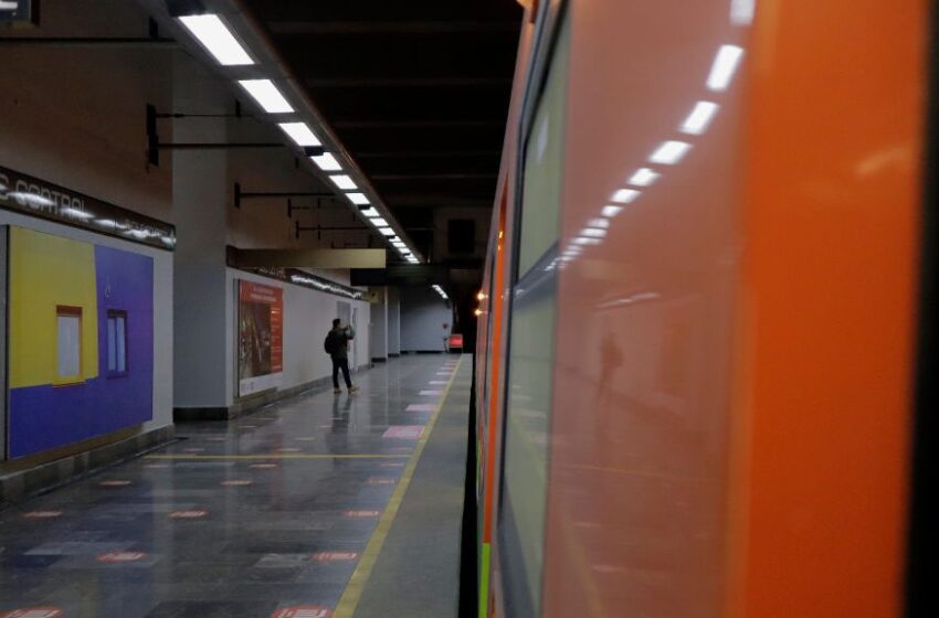  La Policía de la Ciudad de México detiene a un joven que apuñaló a 4 personas en el Metro