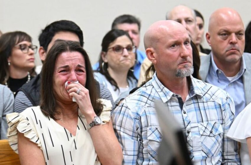  La agonía de una madre: lo que Allyson Phillips soportó durante el juicio del hombre acusado de matar a su hija, Laken Riley