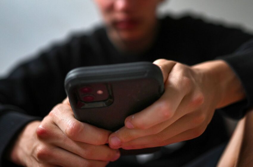  Australia aprueba una ley pionera que prohíbe las redes sociales para menores de 16 años