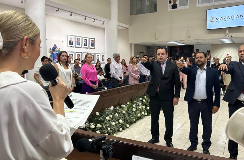 Estrella Palacios nombra Secretario, Tesorero y Oficial Mayor en Mazatlán