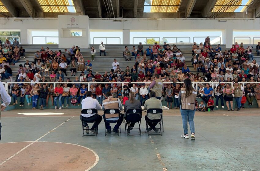  Accidentada “Asamblea” de Desplazados con Funcionarios del Bienestar y de CVive