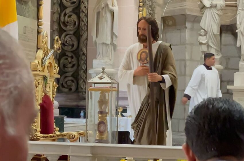 Mazatlán recibe con júbilo las reliquias de San Judas Tadeo
