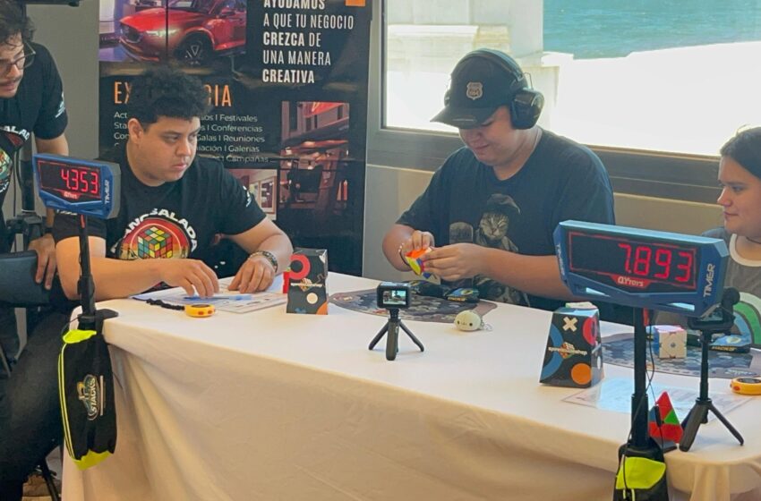 Realizan en Mazatlán el 1er Torneo Estatal de Cubo Rubik “Mano Salada 2025”