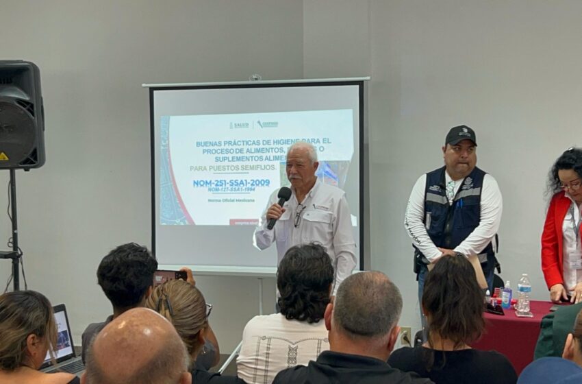  Vendedores ambulantes de playa reciben capacitación para el buen manejo de higiene en alimentos