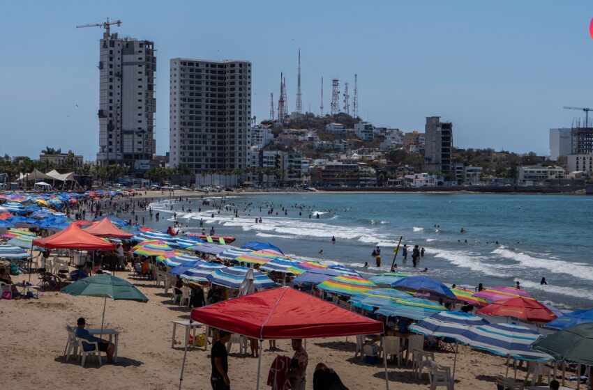  Rocha Moya celebra ‘saldo blanco’ y turismo exitoso en Sinaloa