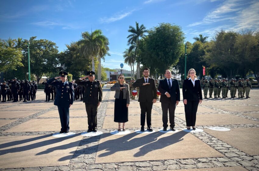  Izan bandera a toda asta por el Día del Trabajo*
