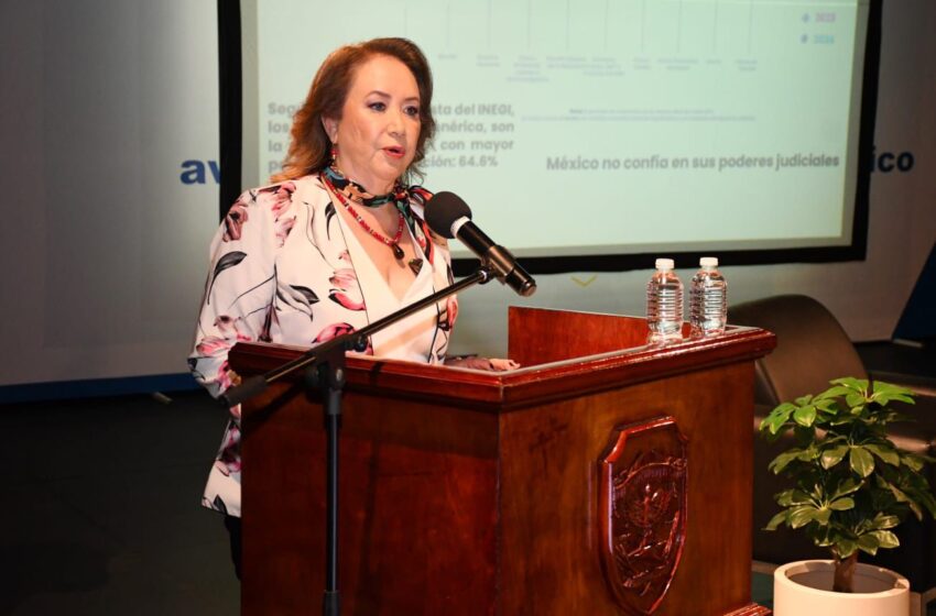 La UAS promueve la democratización del poder judicial