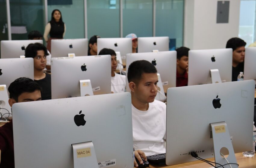  344 aspirantes presentan examen de ingreso a la Universidad Tecnológica de Escuinapa