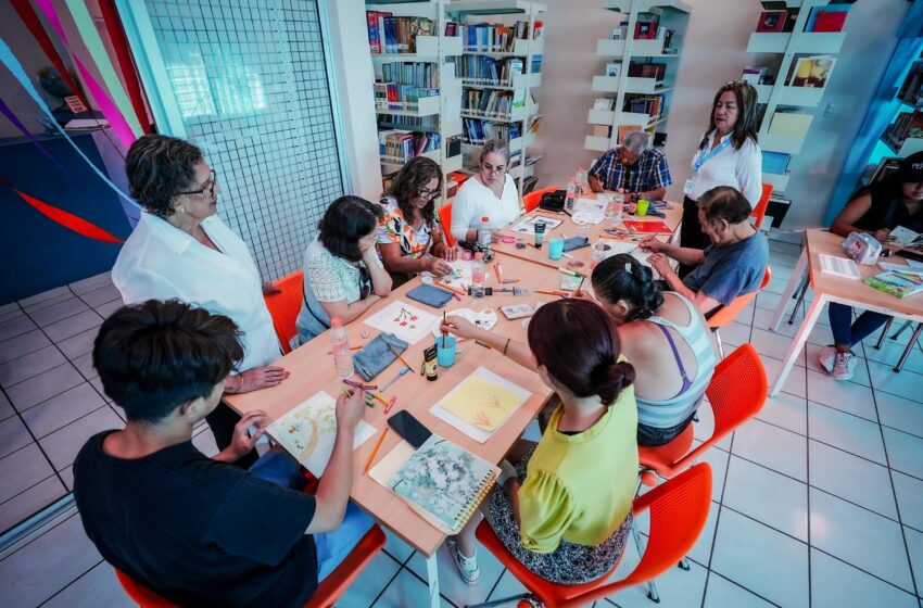  El arte como puente de emociones: Cuarta sesión del Taller de Memorias en la Biblioteca Carlos McGregor