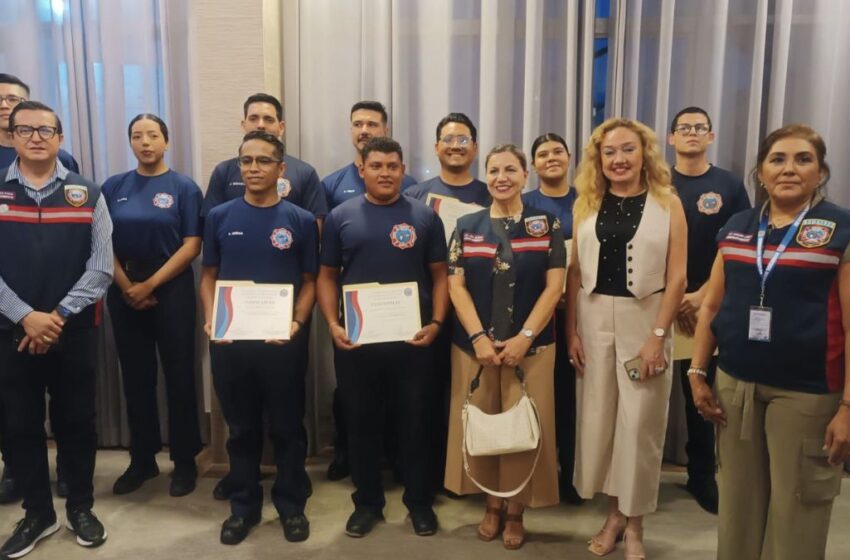  Se gradúan nuevos bomberos en Mazatlán; inicia formación de 13 cadetes