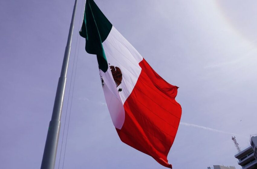 Jóvenes del Servicio Militar rinden protesta a la bandera tricolor