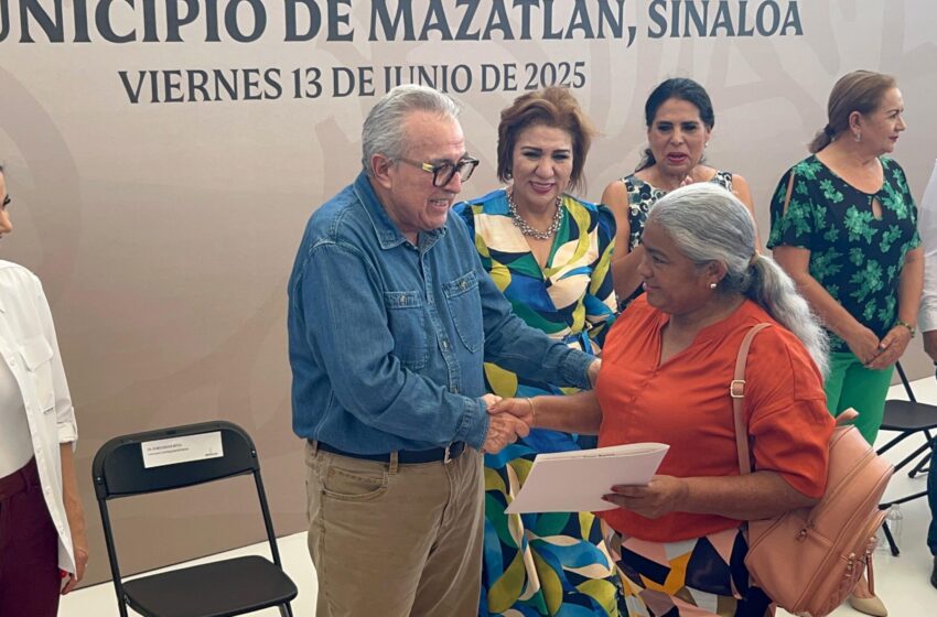  Certeza jurídica para mil 252 hogares en Mazatlán