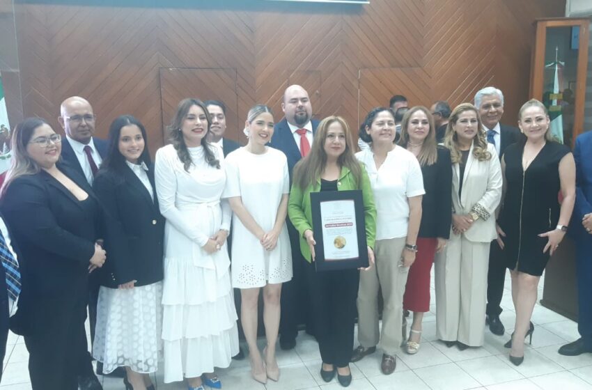 La Bióloga y Luchadora del Medio Ambiente, Lorena Páez Brito es la Merecedora de la Medalla “Jornadas Históricas 2025”
