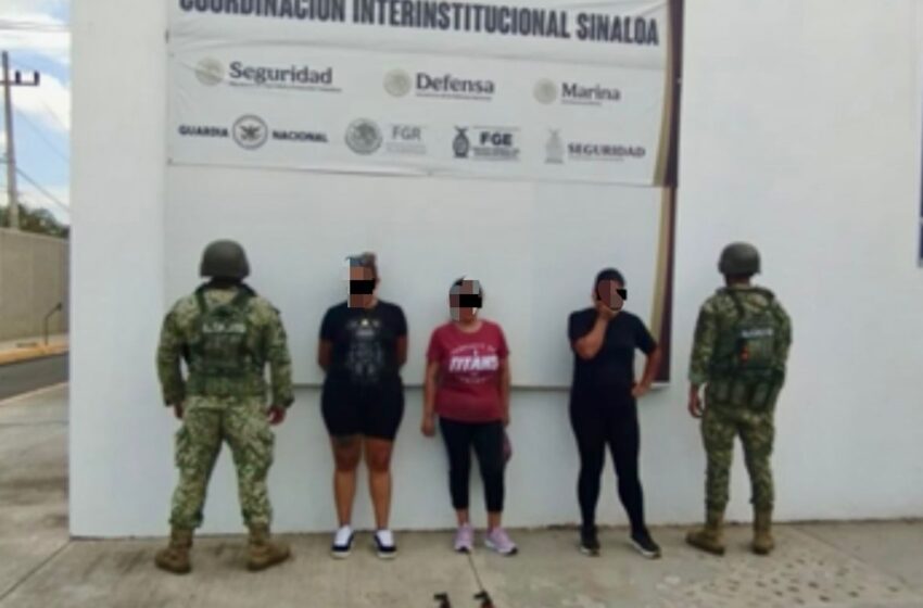 Tres mujeres son detenidas en posesión de armas de fuego, municiones y celulares por el Grupo Interinstitucional en Culiacán